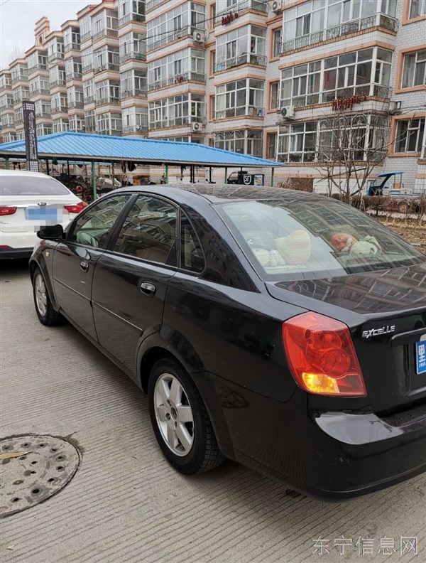 轿车出售-05年别克凯越